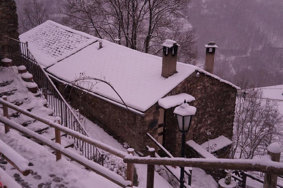 Masia Can Constans Queralbs Exterior foto
